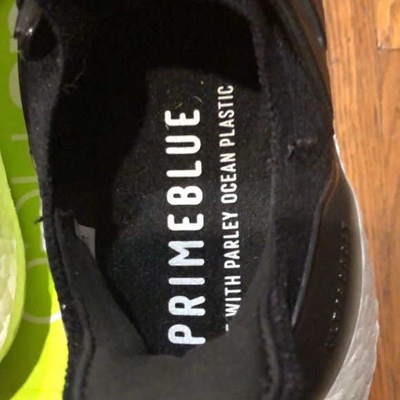 Adidas Ultraboost primeblue worn twice - Picture 2 of 5